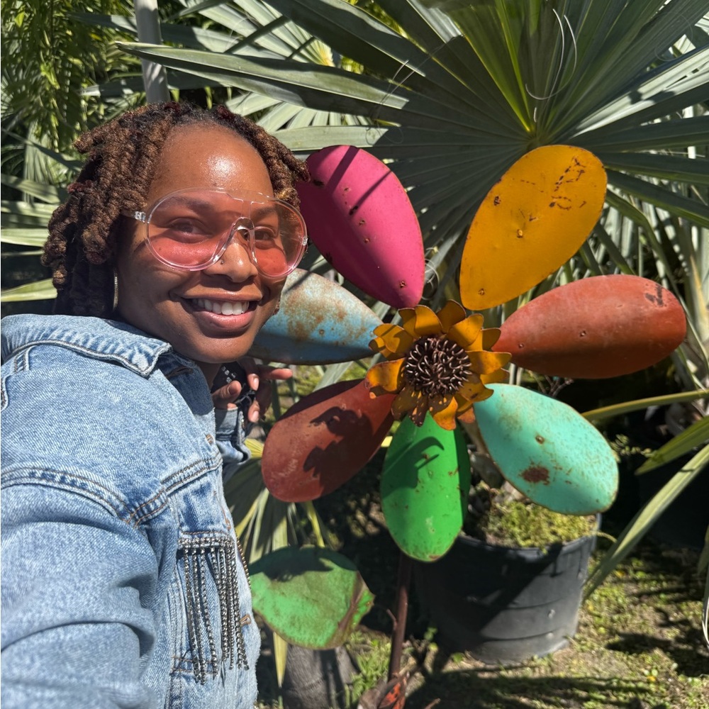 Meet your Posher, Tanisha